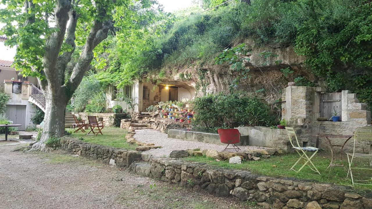 לינה וארוחת בוקר Cornillon-Confoux Moulin De Bonfilhon מראה חיצוני תמונה